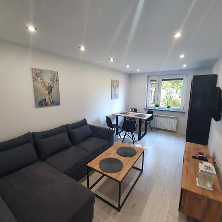 M&K Center Apartment ديمبيتسا المظهر الخارجي الصورة